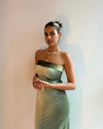 Load image into Gallery viewer, Olive Camryn Maxi Dress
